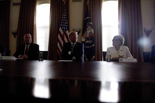 Lights go out during Trump statement at the White House
