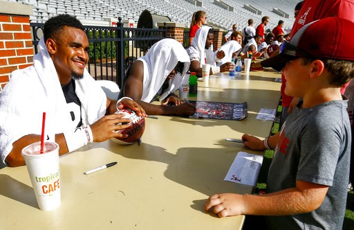 Saban: Jalen Hurts' comments don't affect Alabama team