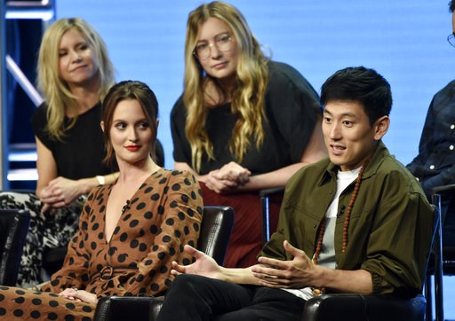 (Photo by Chris Pizzello/Invision/AP). Jake Choi, right, a cast member in the Disney ABC television series "Single Parents," answers a question as fellow cast member Leighton Meester, front left, and co-creators/executive producers JJ Philbin, top left... (Photo by Chris Pizzello/Invision/AP). Jake Choi, right, a cast member in the Disney ABC television series "Single Parents," answers a question as fellow cast member Leighton Meester, front left, and co-creators/executive producers JJ Philbin, top left...