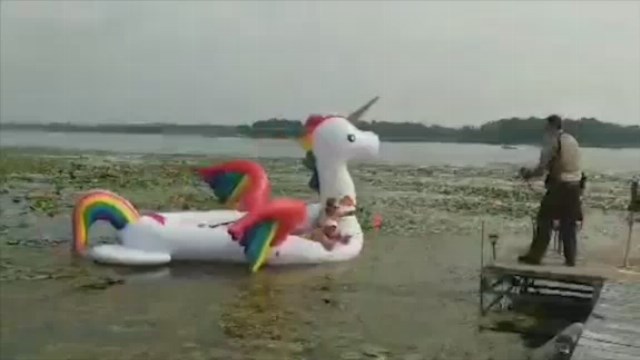 Minnesota deputies rescue women stranded on unicorn raft