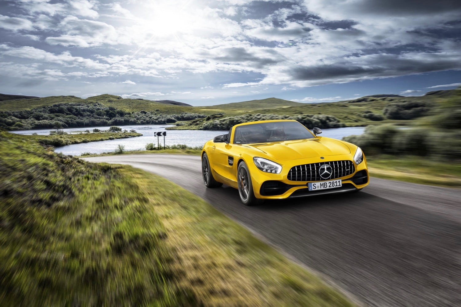 Mercedes-AMG GT S Roadster arrives just in time for convertible season