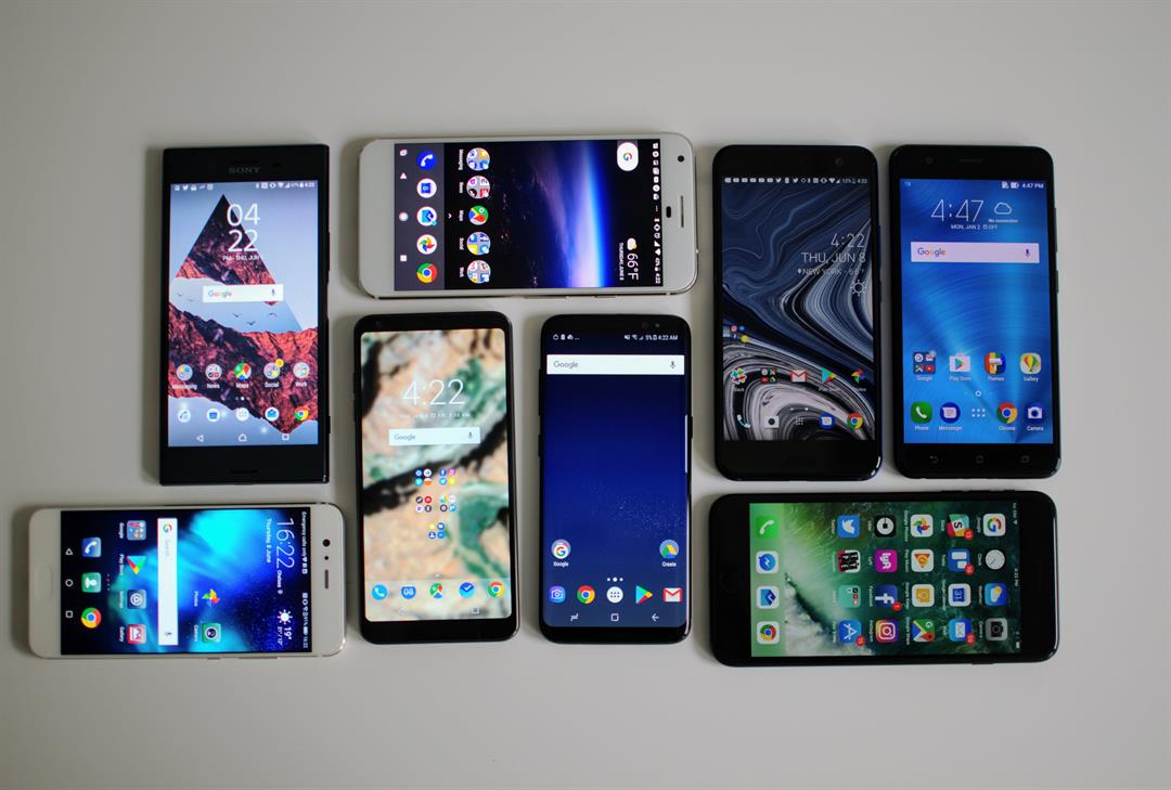 Comparing smartphones to find the most bezel-less design