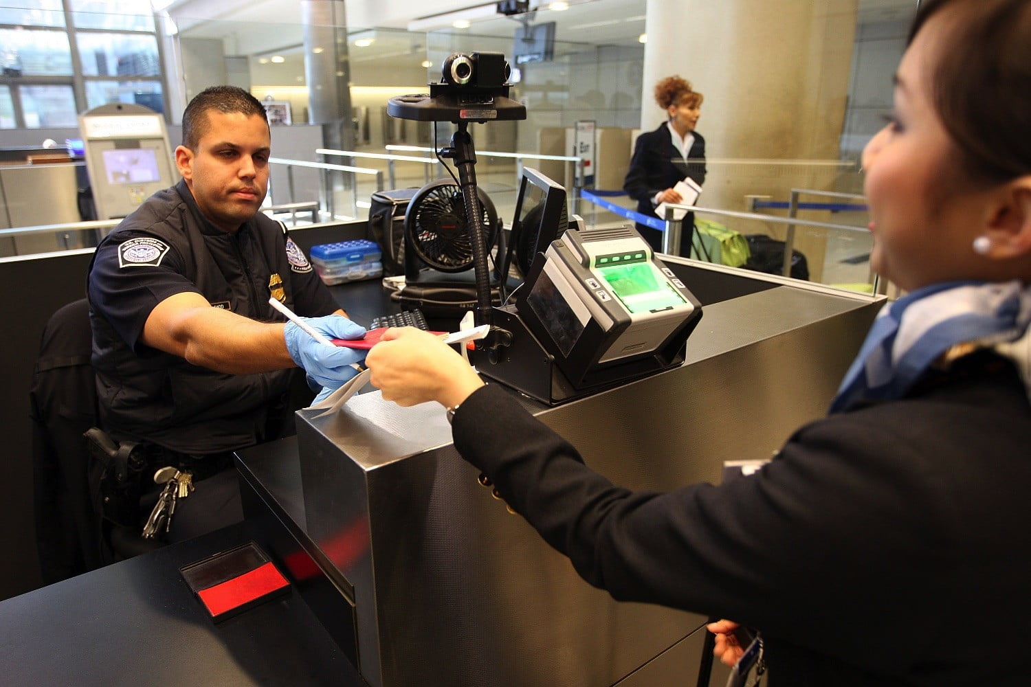 A.I. border agents could use machine smarts to tell if travelers are lying