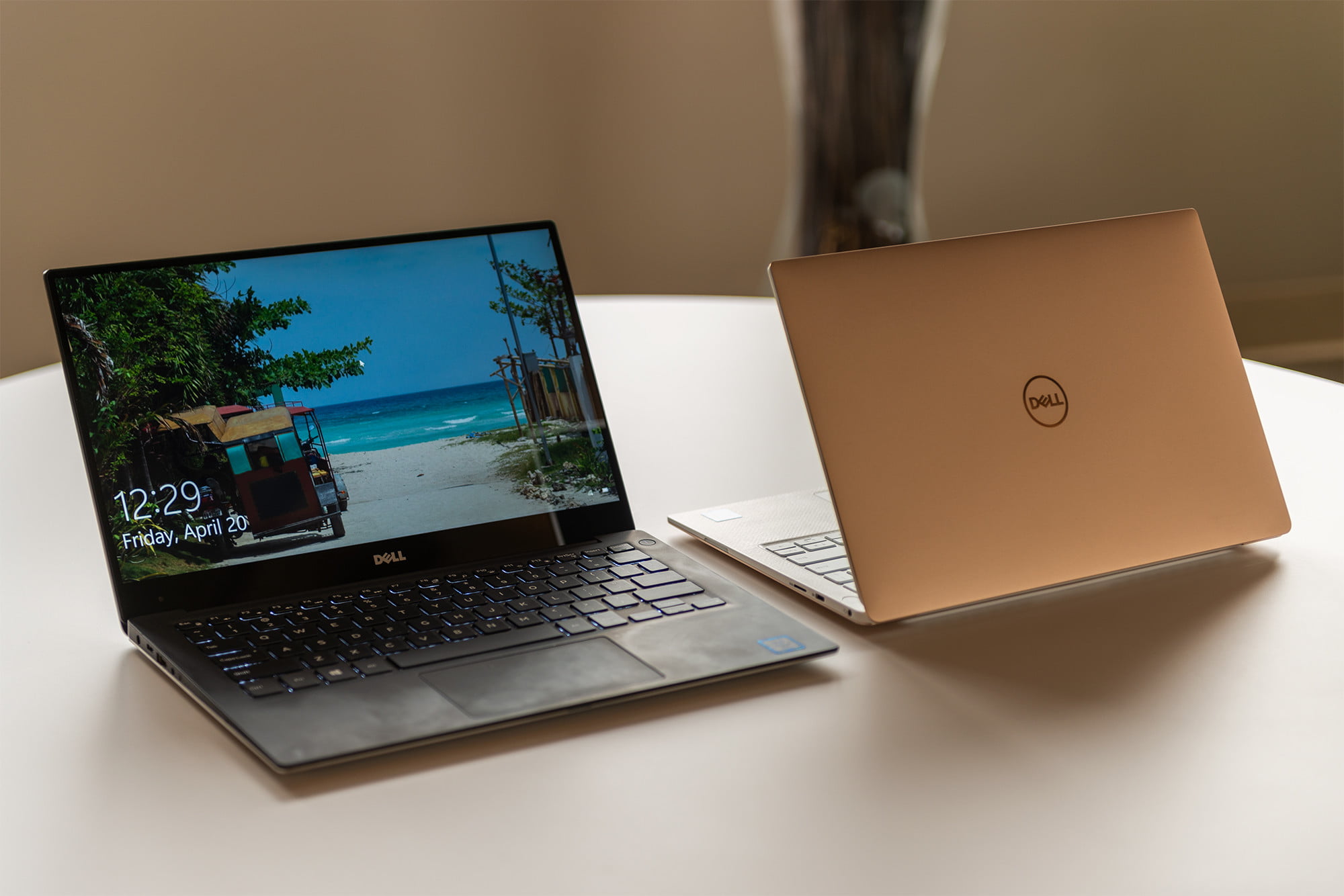 Razer Blade Stealth vs. Dell XPS 13