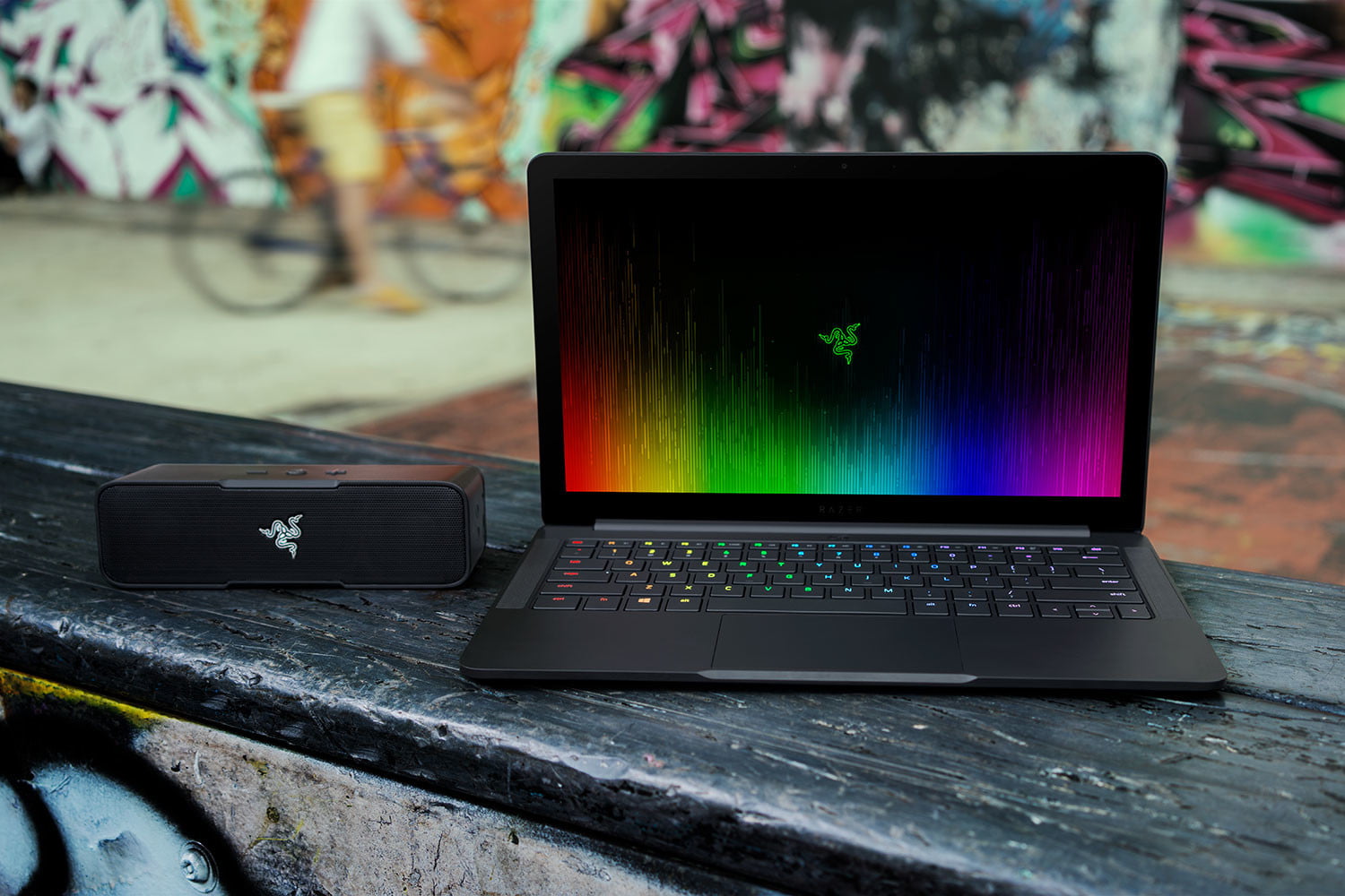 Razer Blade Stealth vs. Apple MacBook Pro