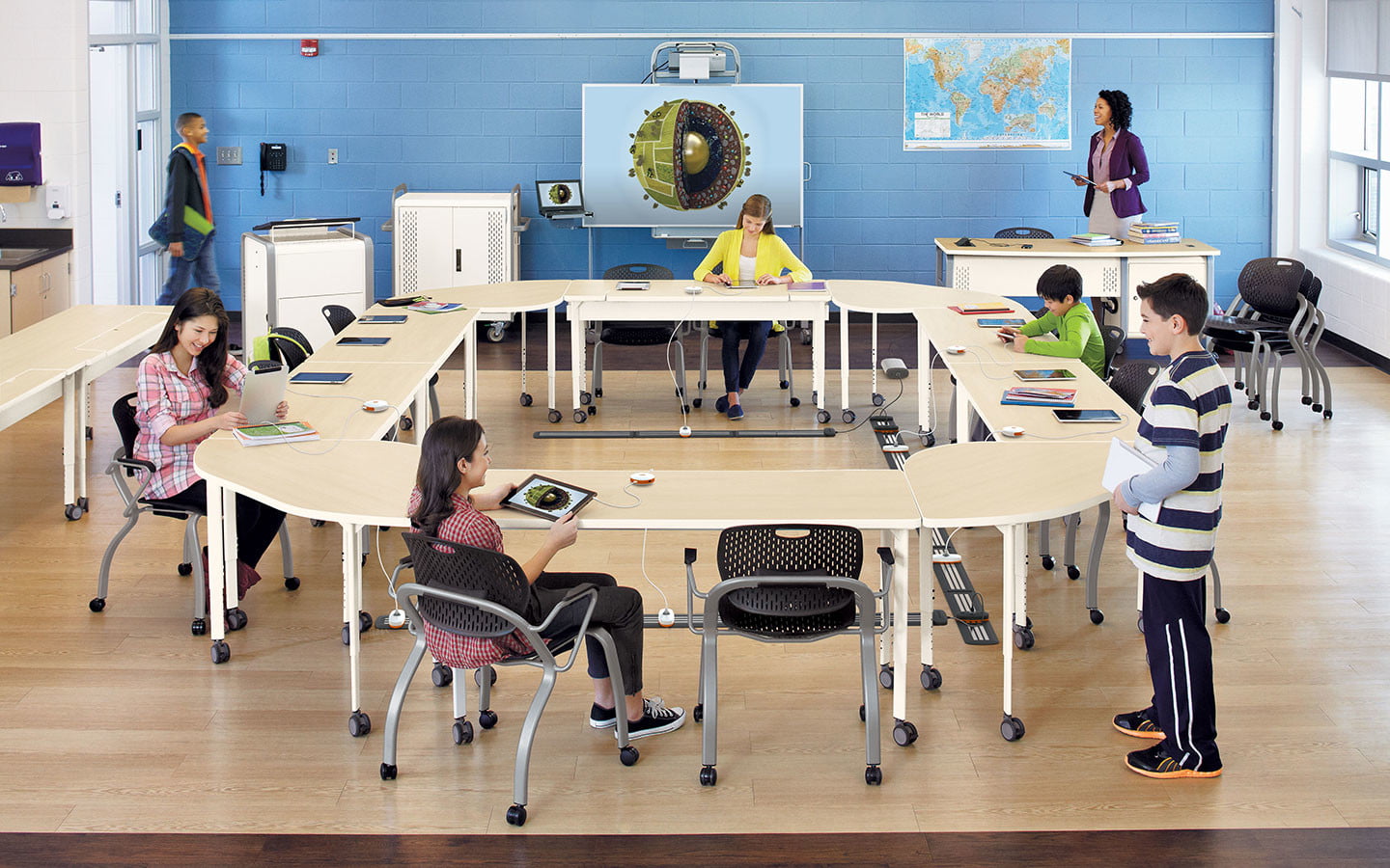 FLI Charge’s conductive wireless charging could revolutionize classroom tech