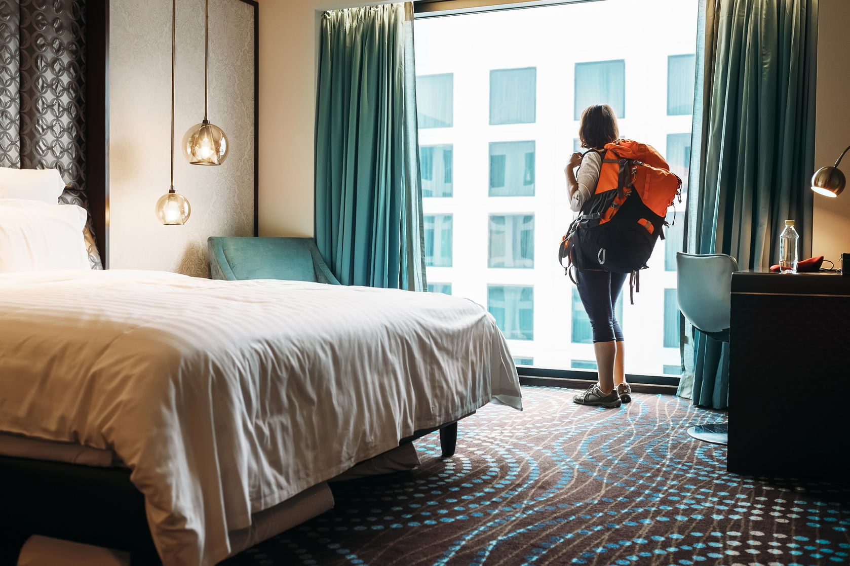 Airbnb is the latest to copy Snapchat with ‘Travel Stories’