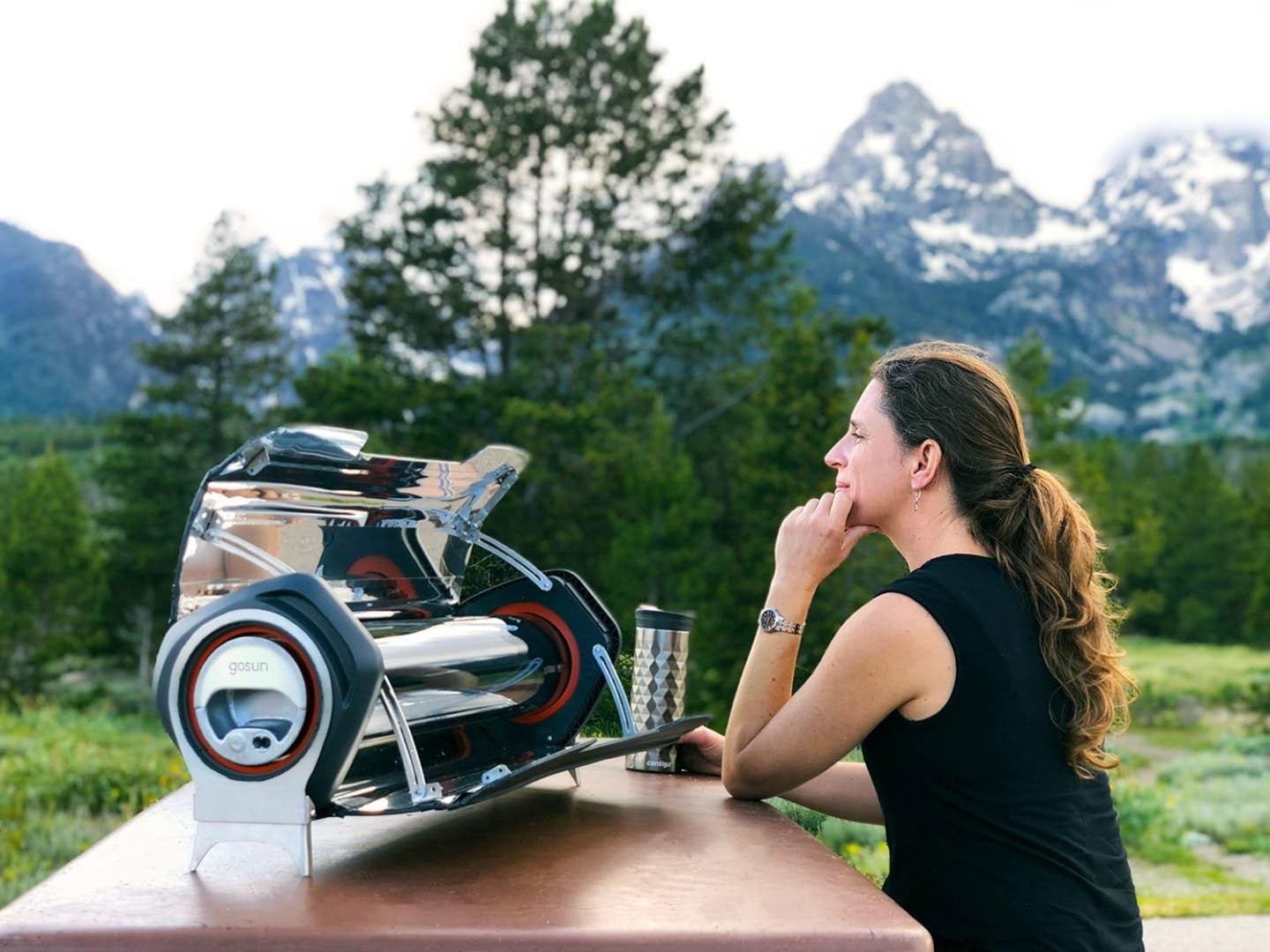 GoSun Fusion combines solar power with electric heating for outdoor cooking