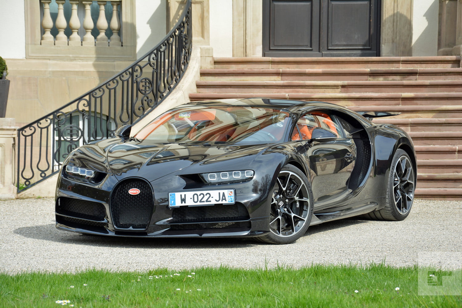 Bugatti’s new Divo will be light, nimble, and sharp as a scalpel