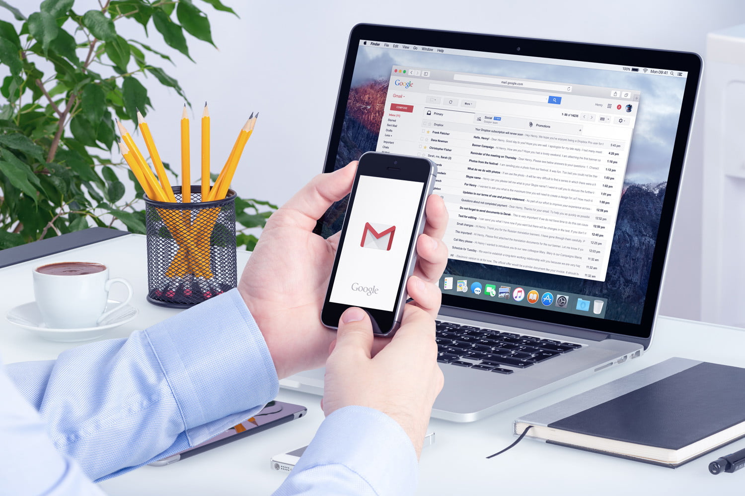How how to easily log in to multiple Gmail accounts at once