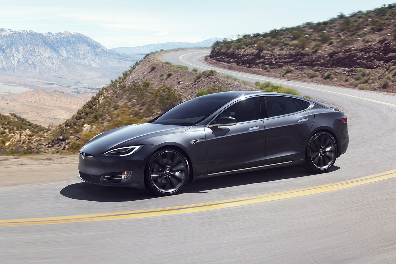 As tax credits expire, the cost of buying a Tesla increases