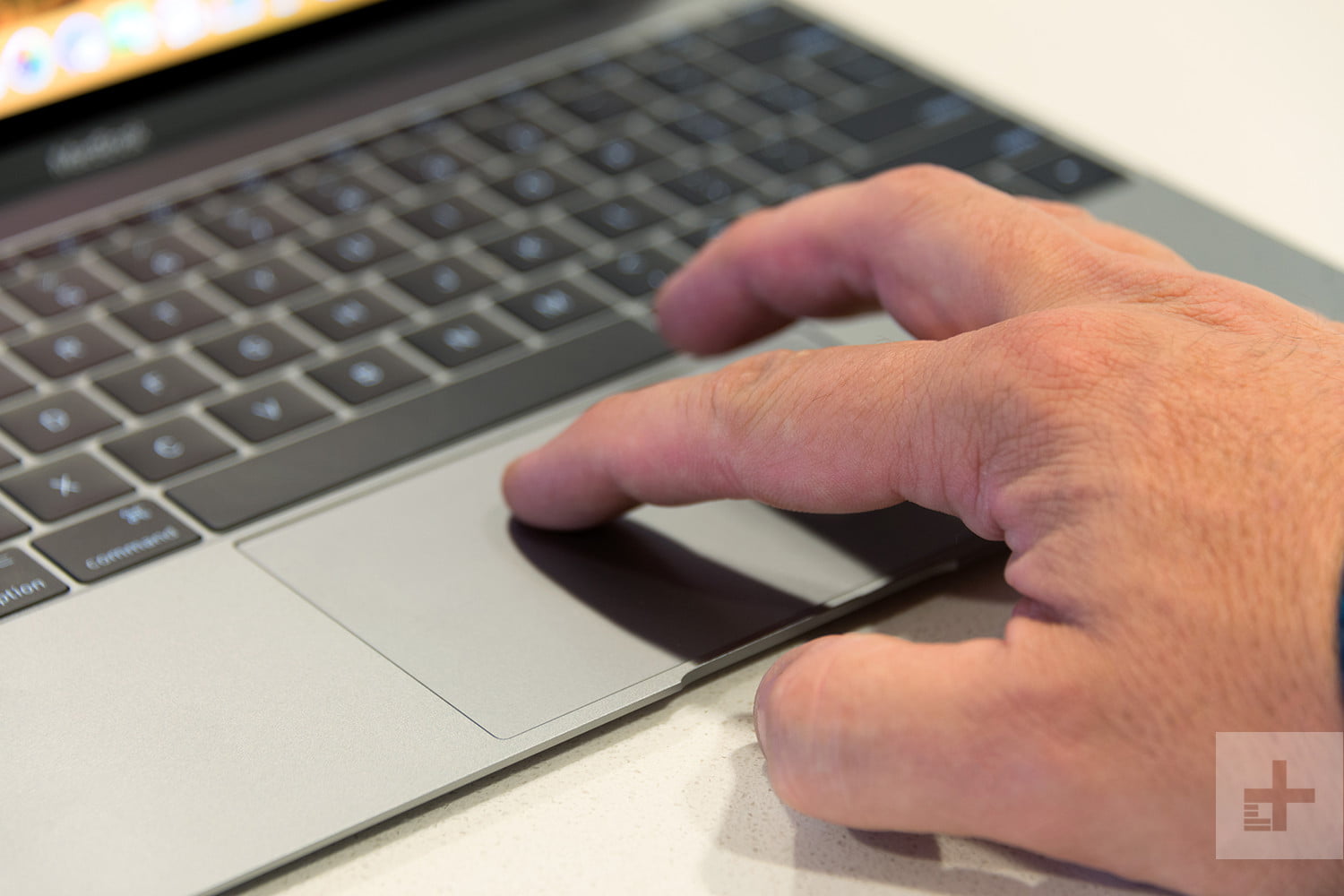 How to right-click on a Mac