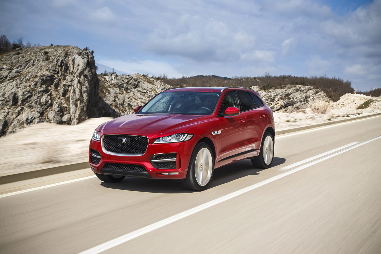 Jaguar’s best-seller, the F-Pace, gets more tech for ’19 but it comes at a cost
