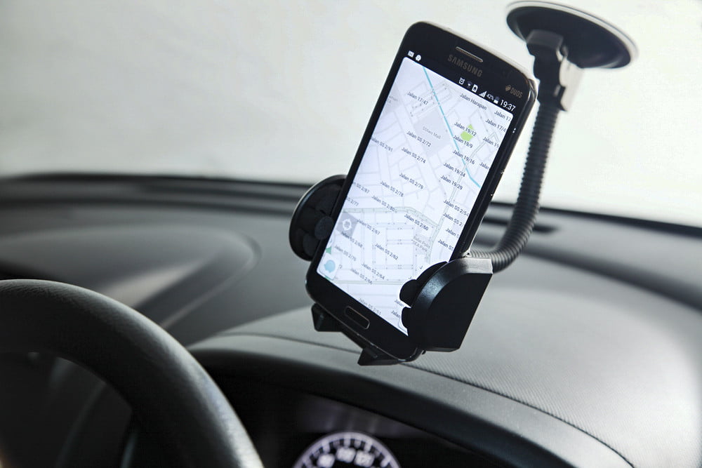 Use these Waze tips and tricks to become an expert navigator