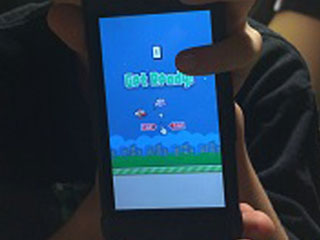 Flappy Bird (© PRNewsFoto / Elite Depot Flappy Bird (© PRNewsFoto / Elite Depot