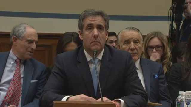 Cohen sues Trump Organization, wants it to pay legal bills