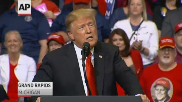 Fired-up Trump pushes 'no collusion' angle in Russia report