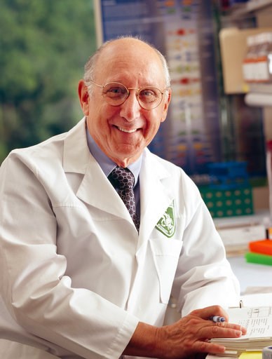 3 scientists share $500,000 prize for work on cancer therapy