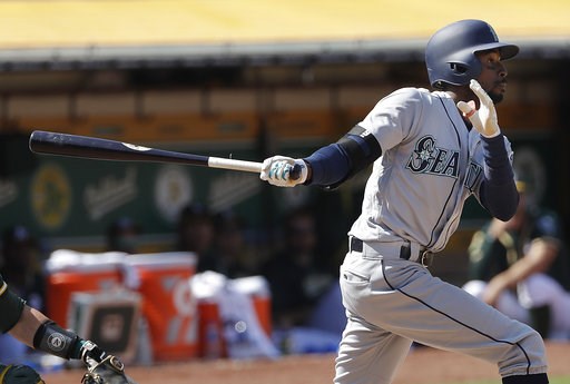 Gordon breaks scoreless tie with HR in 12th, M's top A's 2-0