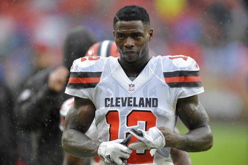 Out pattern: Browns trade receiver Josh Gordon to Patriots