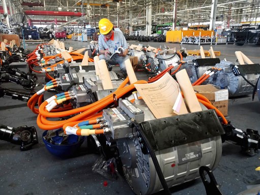 Trade war escalates as China announces tariffs on US imports