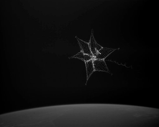 Tossed net captures space junk in orbit-cleanup experiment