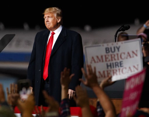 Trump's campaign mode revives fiery immigration talk