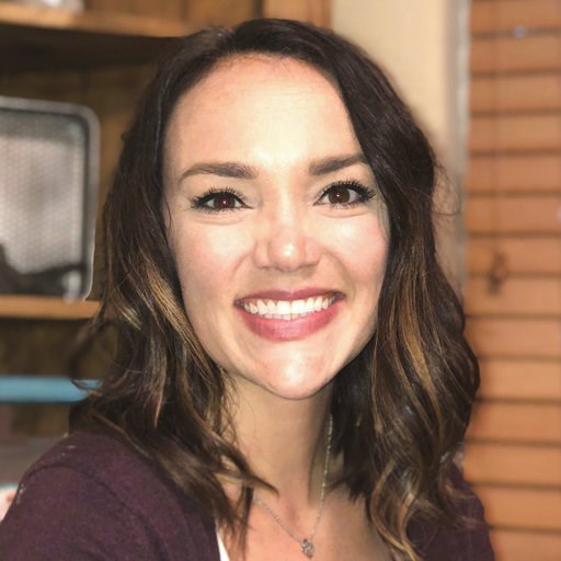 (Courtesy Alicia Ackley via AP). This undated family photo provided in October 2018 shows Alicia Ackley, of Alvin, Texas. Diagnosed with cervical cancer in July 2018, she followed the advice of her doctor and had a traditional open hysterectomy rather ... (Courtesy Alicia Ackley via AP). This undated family photo provided in October 2018 shows Alicia Ackley, of Alvin, Texas. Diagnosed with cervical cancer in July 2018, she followed the advice of her doctor and had a traditional open hysterectomy rather ...