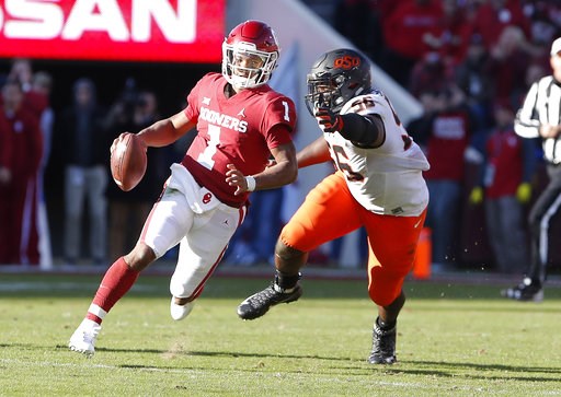Oklahoma stops late 2-point try, tops Oklahoma State 48-47