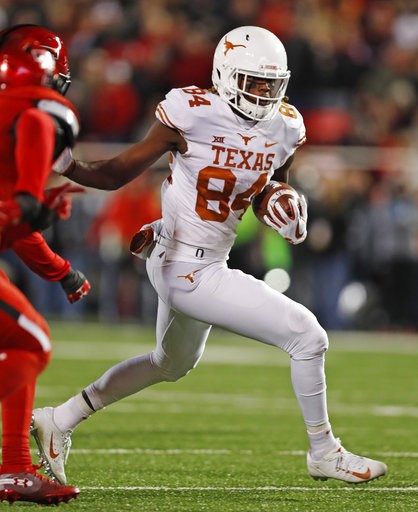 Ehlinger's 4th TD lifts No. 15 Texas to 41-34 win at Tech