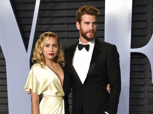 Cyrus, Hemsworth donate $500K after losing home in wildfire