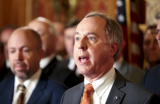 (Steve Apps/Wisconsin State Journal via AP). State Assembly Speaker Robin Vos, R-Rochester, holds a press conference in the Assembly parlor, Tuesday Dec. 4, 2018 at the Capitol in Madison. The Senate and Assembly are set to send dozens of changes in st... (Steve Apps/Wisconsin State Journal via AP). State Assembly Speaker Robin Vos, R-Rochester, holds a press conference in the Assembly parlor, Tuesday Dec. 4, 2018 at the Capitol in Madison. The Senate and Assembly are set to send dozens of changes in st...