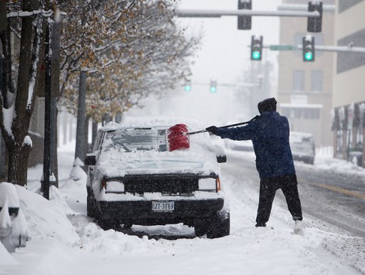 Snowed-in South makes the best of day off from work, school