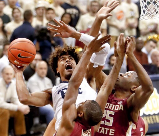 Trey McGowens leads Pitt to 75-62 upset of No. 11 FSU