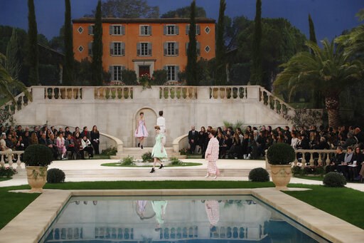 Lagerfeld does not appear at Chanel show due to being tired