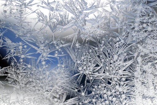 Storm brings more snow, ice to large part of Midwest