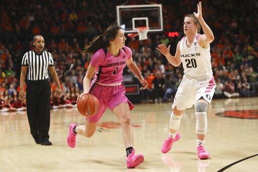 No. 12 Oregon State holds off No. 2 Oregon 67-62