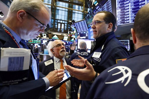Asian stocks change little ahead of more US-China talks