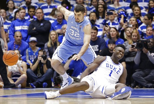 Shoe blowout, knee injury leave Zion, Duke to mull future