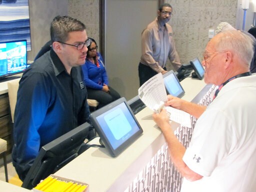 Hoops fans line up to bet (legally) on March Madness tourney