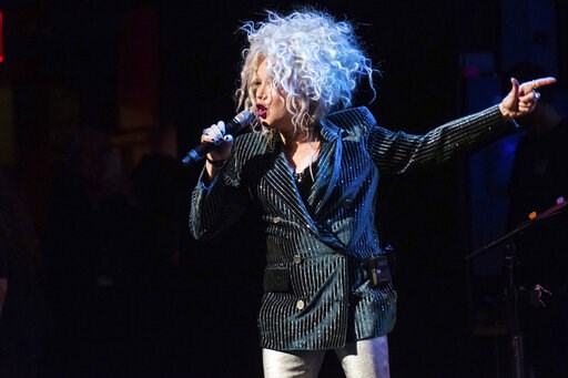 Cyndi Lauper to bring star power to Vermont commencement