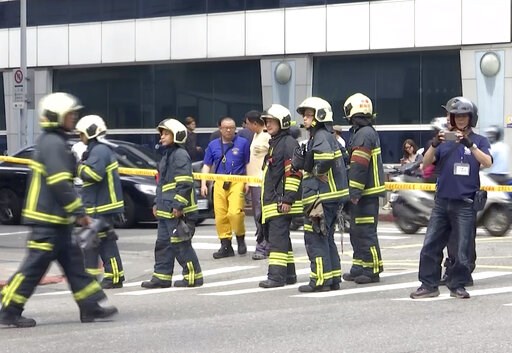 6.1 quake causes light damage in Taiwan capital, east coast