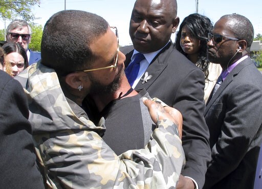 Officer who killed teen was 'ticking time bomb,' lawyers say