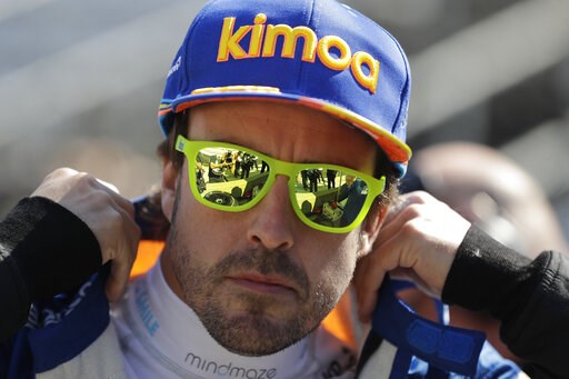 (AP Photo/Darron Cummings). Fernando Alonso, of Spain, prepares to practice for the Indianapolis 500 IndyCar auto race at Indianapolis Motor Speedway, Tuesday, May 14, 2019, in Indianapolis. (AP Photo/Darron Cummings). Fernando Alonso, of Spain, prepares to practice for the Indianapolis 500 IndyCar auto race at Indianapolis Motor Speedway, Tuesday, May 14, 2019, in Indianapolis.