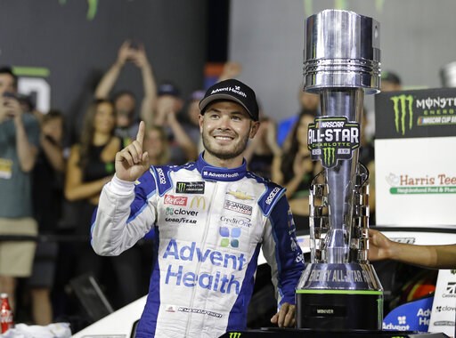 Larson takes first NASCAR All-Star victory with Harvick push
