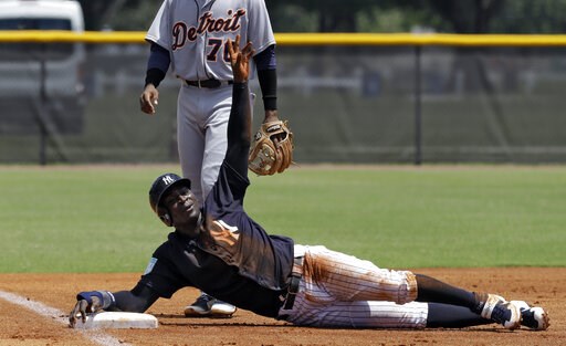 Yanks' Gregorius plays for 1st time since Tommy John surgery