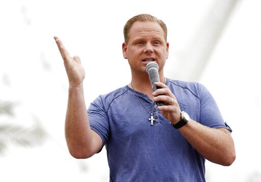 Nik Wallenda and sister plan highwire walk over Times Square