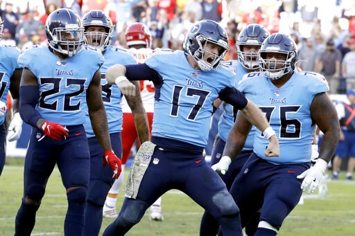 Titans rally, spoil Mahomes' return beating Chiefs 35-32