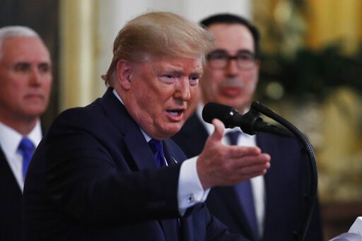 Watchdog: White House violated law in freezing Ukraine aid