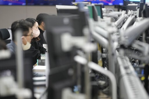 Asian stocks higher ahead of Fed rate decision